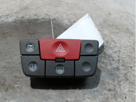 BOUTON DE WARNING FIAT PANDA 2003-