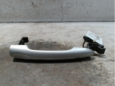 POIGNEE EXTERIEURE PORTE AVANT DROIT RENAULT SCENIC III 2009-