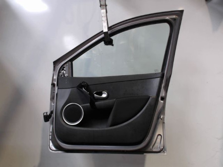 PORTE AVANT DROIT RENAULT CLIO III ESTATE 2008-