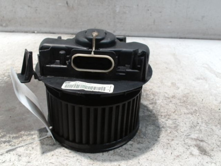 MOTEUR VENTILATEUR CHAUFFAGE RENAULT CLIO III 2010-