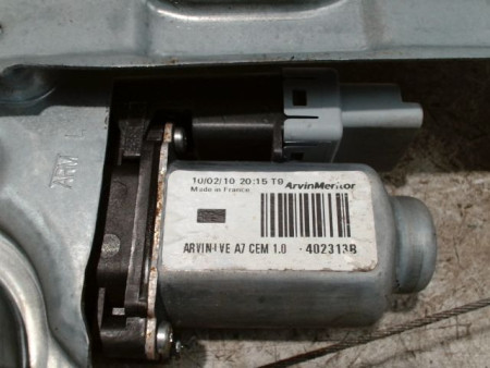 MECANISME+MOTEUR LEVE-GLACE AVANT GAUCHE PEUGEOT 207 3P