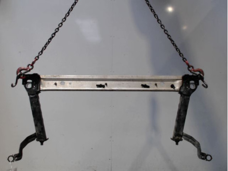 TRAVERSE INFERIEURE ARMATURE AVANT RENAULT MEGANE III 2008-