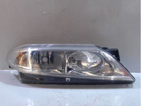 PHARE DROIT RENAULT LAGUNA II 00-2005