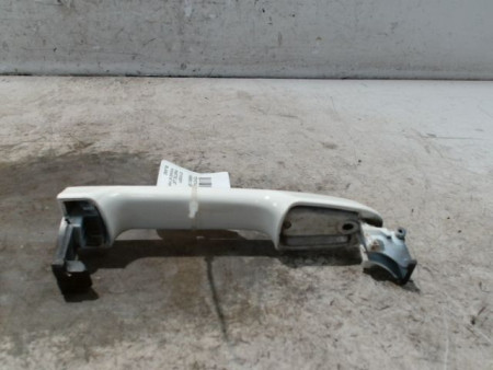 POIGNEE EXTERIEURE PORTE AVANT DROIT TOYOTA YARIS II 2010-