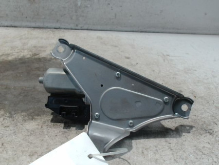 MOTEUR ESSUIE-GLACE ARRIERE TOYOTA YARIS II 2010-