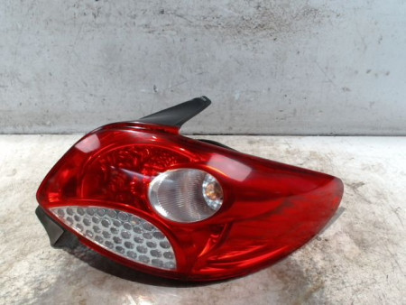 FEU ARRIERE DROIT PEUGEOT 206+ 2009-