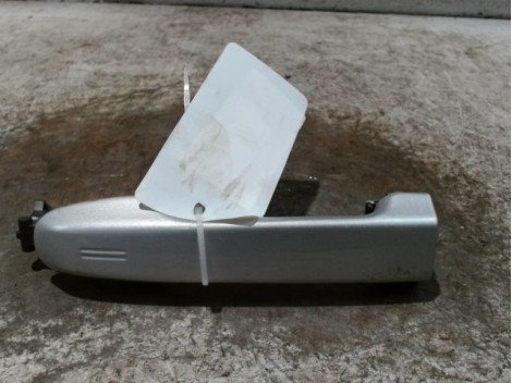 POIGNEE EXTERIEURE PORTE AVANT DROIT TOYOTA YARIS II 2010-