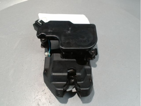 SERRURE COFFRE ARRIERE HONDA ACCORD 2003-