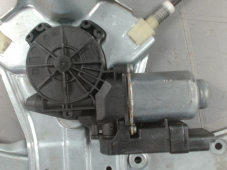 MECANISME+MOTEUR LEVE-GLACE AVANT DROIT RENAULT CLIO III 2010-