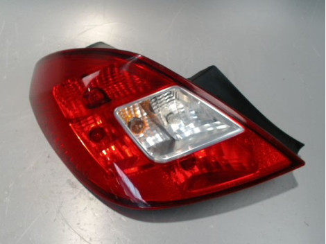 FEU ARRIERE GAUCHE  OPEL CORSA 06-09