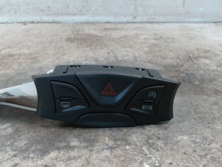 BOUTON DE WARNING FORD KA 2008-