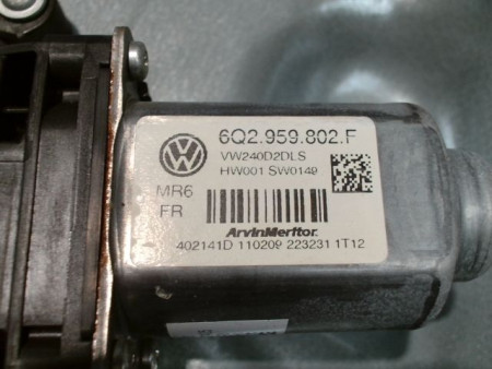 MECANISME+MOTEUR LEVE-GLACE AVANT GAUCHE VOLKSWAGEN POLO 2005-