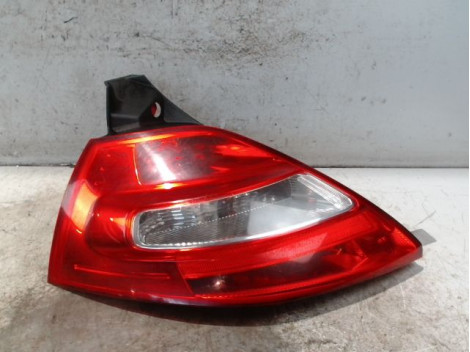 FEU ARRIERE GAUCHE  RENAULT MEGANE II PH2 2006-