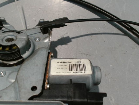 MECANISME+MOTEUR LEVE-GLACE AVANT GAUCHE RENAULT CLIO III 2005-