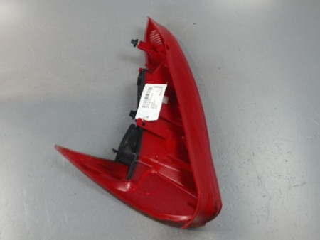 FEU ARRIERE DROIT PEUGEOT 206 SW 02-06