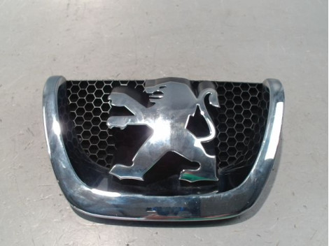 SIGLE CALANDRE PEUGEOT 207 5P