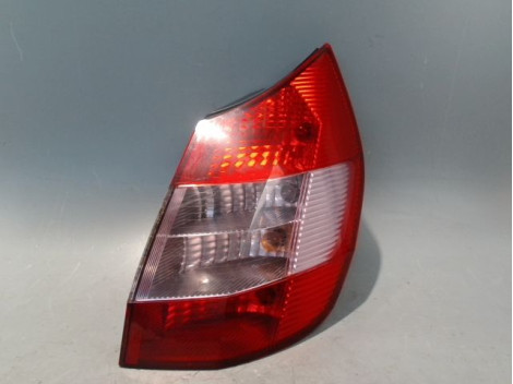 FEU ARRIERE DROIT RENAULT SCENIC II PH1 02-06