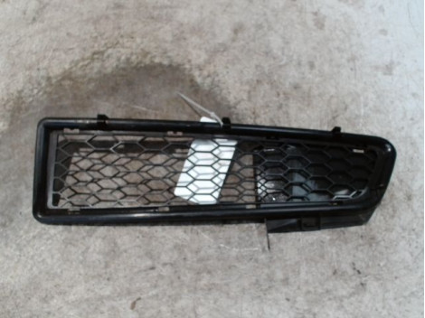 GRILLE VENTILATION PARE-CHOC AVG DACIA LOGAN 4 P 05-08