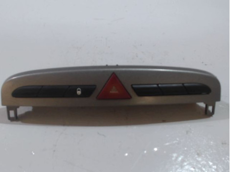 BOUTON DE WARNING PEUGEOT 308 SW 2008-