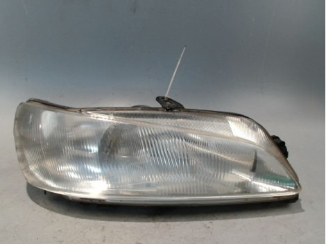 PHARE DROIT PEUGEOT 306 97-2001