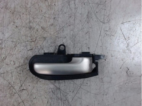 POIGNEE INTERIEURE PORTE AVANT DROIT TOYOTA YARIS 2003-