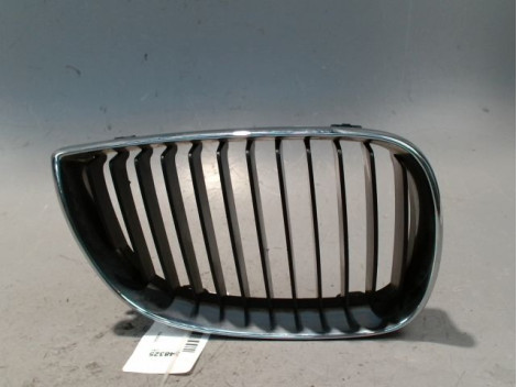 GRILLE CALANDRE DROIT B.M.W. SERIE 1