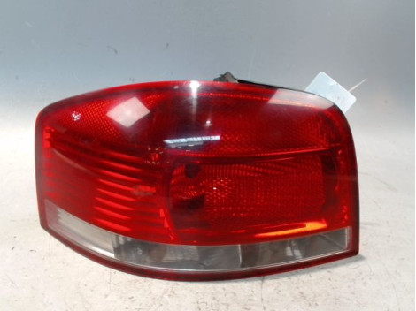 FEU ARRIERE GAUCHE  AUDI A3 2003-