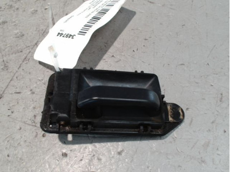 POIGNEE INTERIEURE PORTE AVANT GAUCHE PEUGEOT 106 96-2003