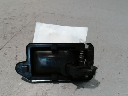 POIGNEE INTERIEURE PORTE AVANT GAUCHE PEUGEOT 106 96-2003