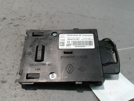 LECTEUR DE CARTE RENAULT MEGANE III 2008-