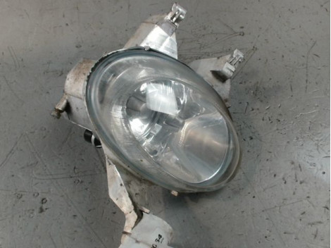 PHARE ANTIBROUILLARD AVANT DROIT PEUGEOT 206 5P