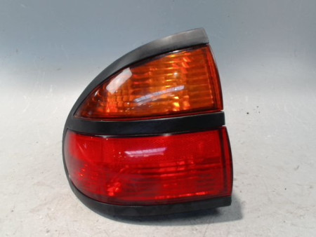 FEU ARRIERE GAUCHE  RENAULT LAGUNA II 00-2005