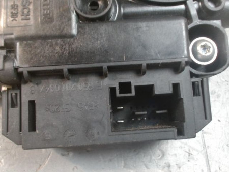 MECANISME+MOTEUR LEVE-GLACE AVANT DROIT VOLKSWAGEN POLO 2009-