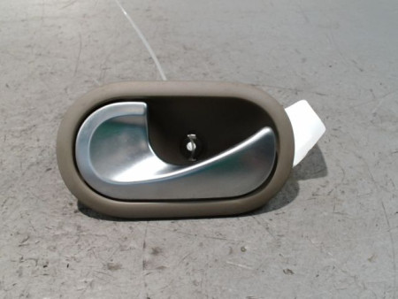 POIGNEE INTERIEURE PORTE ARRIERE GAUCHE RENAULT CLIO III 2005-