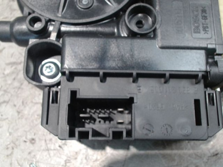 MECANISME+MOTEUR LEVE-GLACE AVANT GAUCHE VOLKSWAGEN POLO 2005-