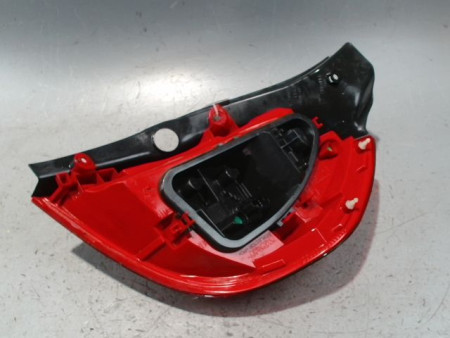 FEU ARRIERE GAUCHE  RENAULT CLIO III 2010-