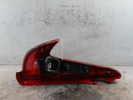 FEU ARRIERE DROIT PEUGEOT 206 SW 02-06