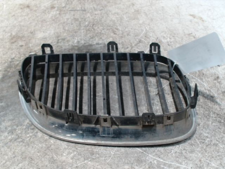 GRILLE CALANDRE GAUCHE BMW SERIE 5 TOURING (E61) 2004-