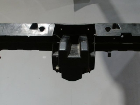 TRAVERSE SUPERIEURE ARMATURE AVANT PEUGEOT 3008