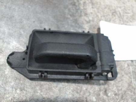 POIGNEE INTERIEURE PORTE AVANT DROIT PEUGEOT 106 96-2003