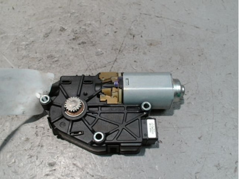 MOTEUR TOIT OUVRANT RENAULT SCENIC III 2009-