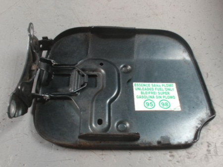 VOLET DE TRAPPE CARBURANT DACIA SANDERO 2008-