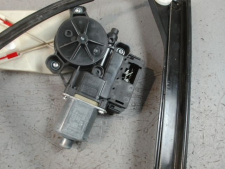 MECANISME+MOTEUR LEVE-GLACE AVANT DROIT VOLKSWAGEN POLO 2009-