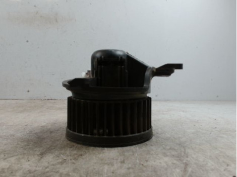 MOTEUR VENTILATEUR CHAUFFAGE CITROEN BERLINGO FGT -2002