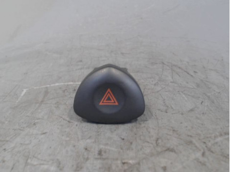 BOUTON DE WARNING RENAULT CLIO II CAMPUS 06-