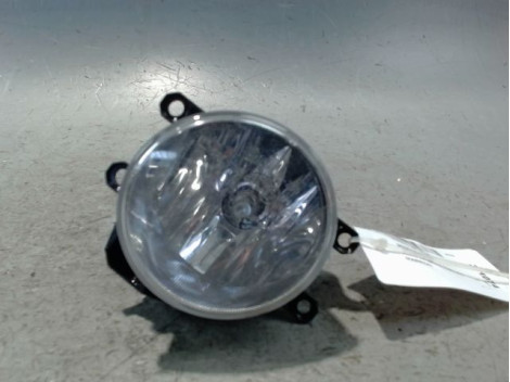 PHARE ANTIBROUILLARD AVANT GAUCHE TOYOTA YARIS II 2010-