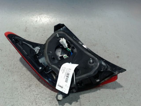 FEU ARRIERE DROIT TOYOTA YARIS II 2010-