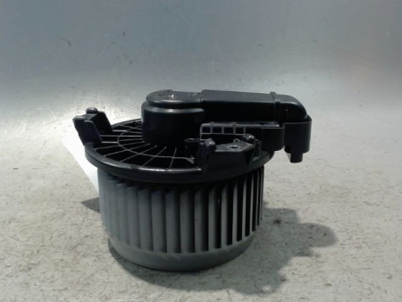 MOTEUR VENTILATEUR CHAUFFAGE TOYOTA YARIS II 2010-