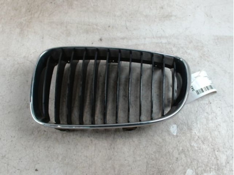 GRILLE CALANDRE GAUCHE BMW SERIE 1