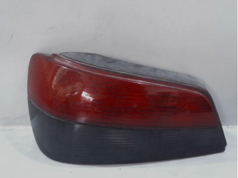 FEU ARRIERE GAUCHE  PEUGEOT 306 97-2001